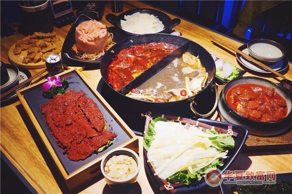 在鲁甸县开火锅店